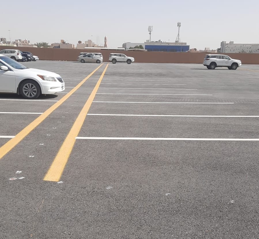 Painting_and_Marking_Asphalt_Works_Services_Using_Thermoplastic_Road_Making_Paint